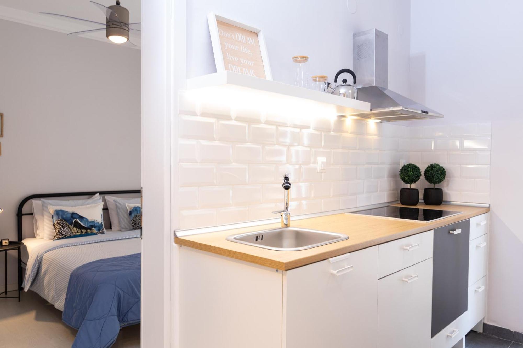 F & B Collection - 2 Bedroom Flat * Thessaloniki